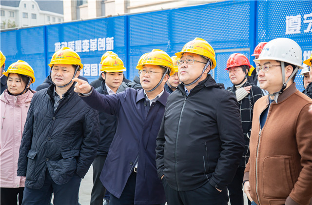 山东省住建厅二级巡视员殷涛一行到AG尊时凯龙人生就搏六建华中科态城项目考察调研